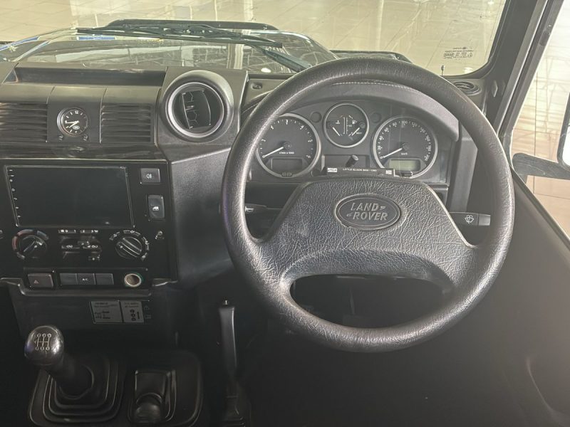 2011 Land Rover Defender Puma 130 CRWCab - 129071km